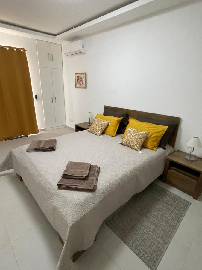 New & Comfortable 7Sun Apartments Near Sandy Beach Σεντ Πόλς Μπέι Εξωτερικό φωτογραφία