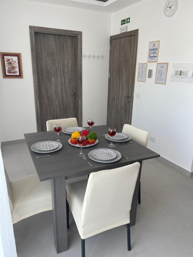 New & Comfortable 7Sun Apartments Near Sandy Beach Σεντ Πόλς Μπέι Εξωτερικό φωτογραφία