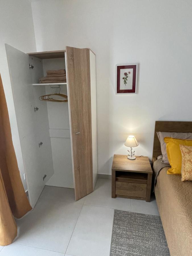 New & Comfortable 7Sun Apartments Near Sandy Beach Σεντ Πόλς Μπέι Εξωτερικό φωτογραφία