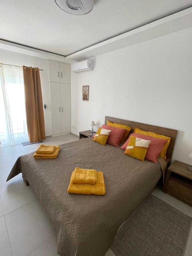 New & Comfortable 7Sun Apartments Near Sandy Beach Σεντ Πόλς Μπέι Εξωτερικό φωτογραφία