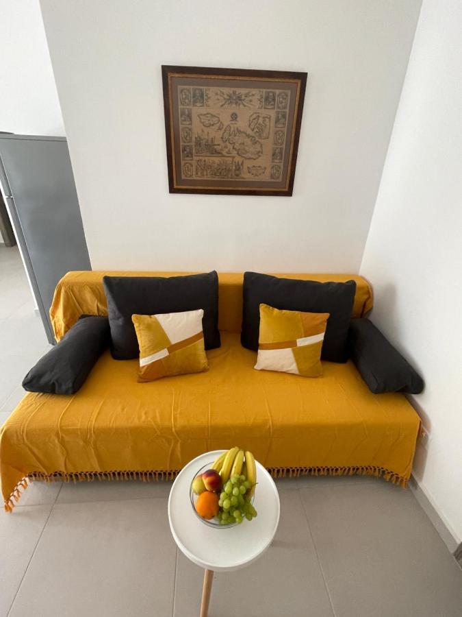 New & Comfortable 7Sun Apartments Near Sandy Beach Σεντ Πόλς Μπέι Εξωτερικό φωτογραφία