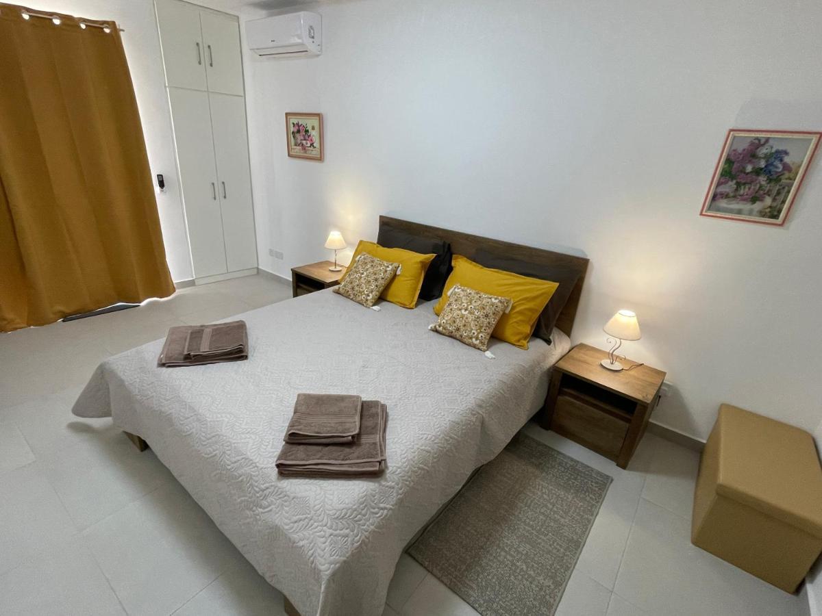 New & Comfortable 7Sun Apartments Near Sandy Beach Σεντ Πόλς Μπέι Εξωτερικό φωτογραφία