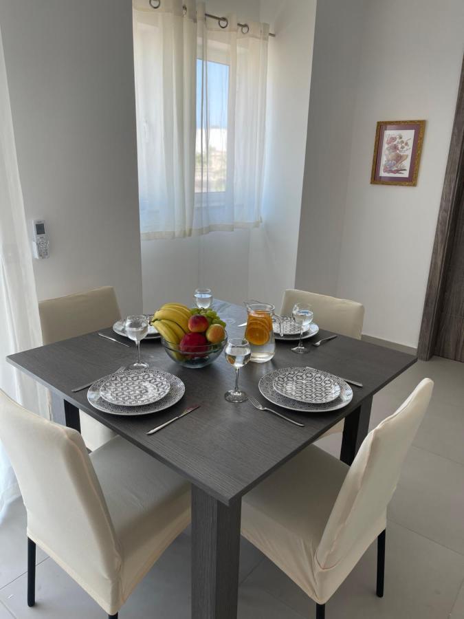 New & Comfortable 7Sun Apartments Near Sandy Beach Σεντ Πόλς Μπέι Εξωτερικό φωτογραφία