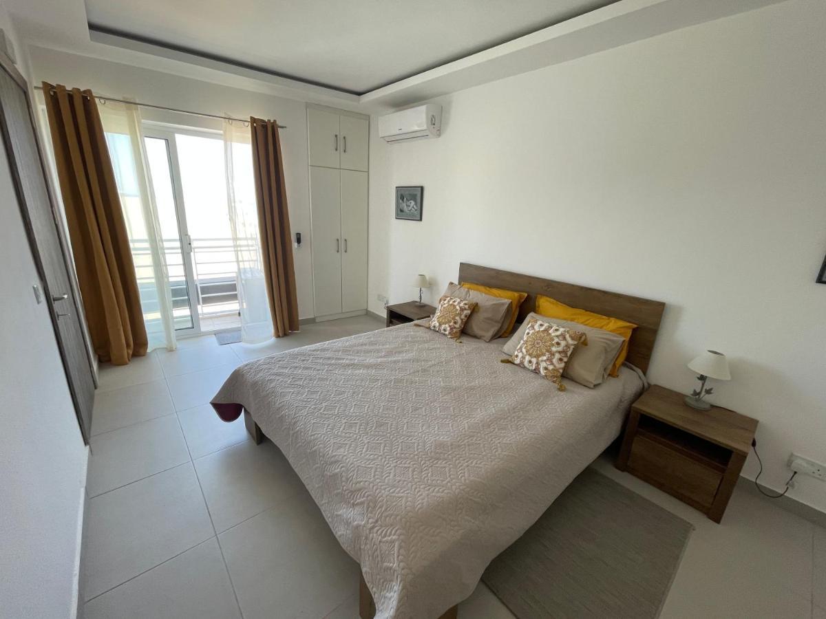 New & Comfortable 7Sun Apartments Near Sandy Beach Σεντ Πόλς Μπέι Εξωτερικό φωτογραφία